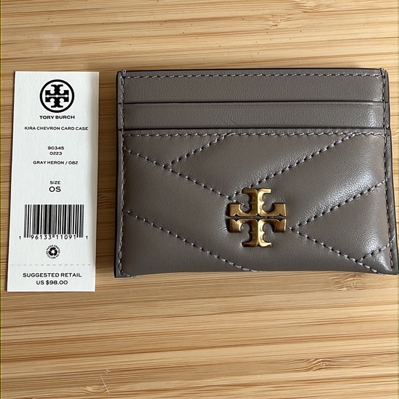 New Tory Burch Kira Chevron Card Case quilted lambskin leather, gold-ton… - Picture 4 of 10
